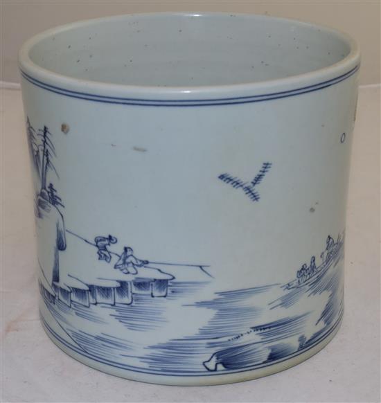 A Chinese blue and white brush pot, possibly 18th century, height 16.5cm, diameter 19.5cm